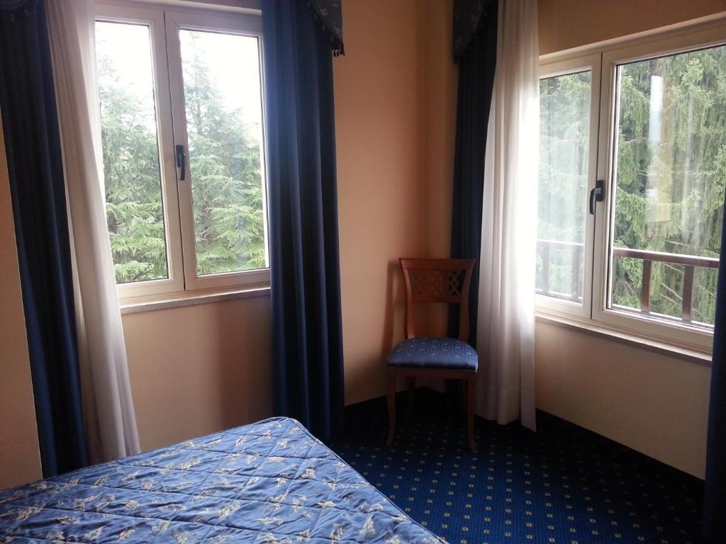 Albergo Costantini Tarcento Habitación foto